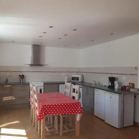 Les Trois Lions Apartment