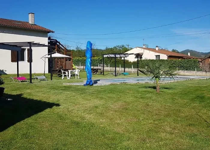 Les Trois Lions * フォワ